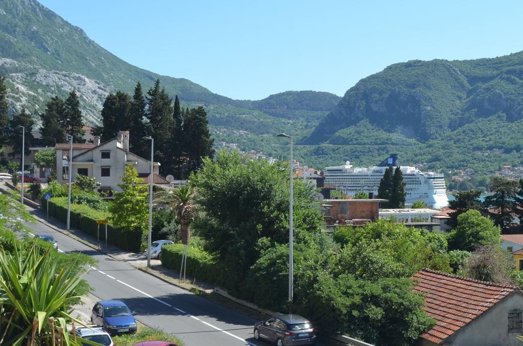 Apartments Ceklin Kotor Eksteriør billede