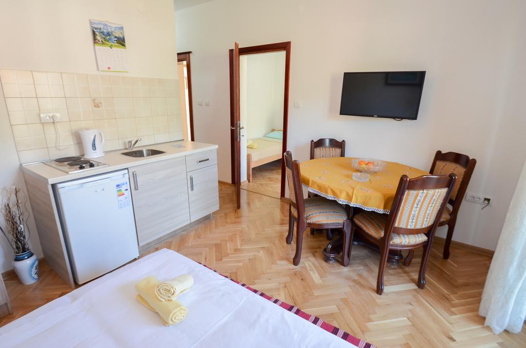 Apartments Ceklin Kotor Eksteriør billede
