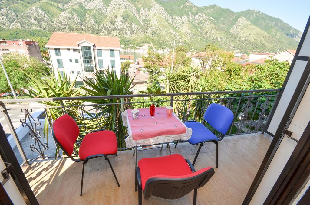Apartments Ceklin Kotor Eksteriør billede