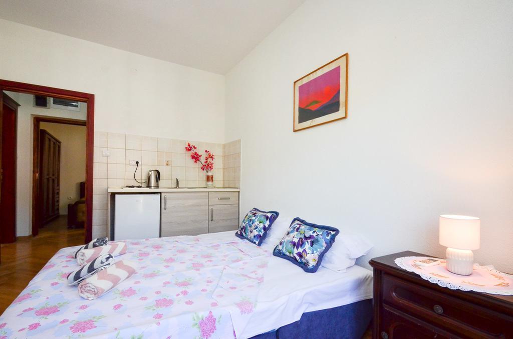 Apartments Ceklin Kotor Eksteriør billede