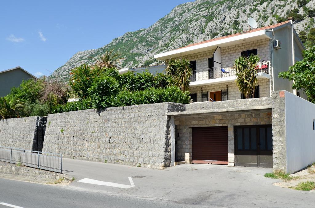 Apartments Ceklin Kotor Eksteriør billede