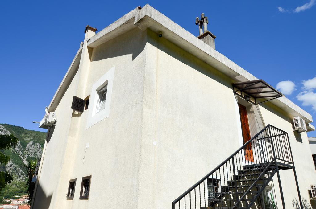 Apartments Ceklin Kotor Eksteriør billede